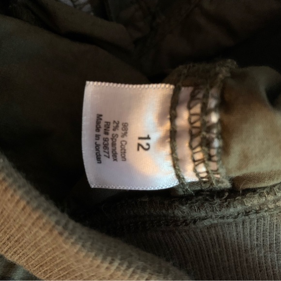 A New Approach Camouflaged Shorts - Picture 13 of 13